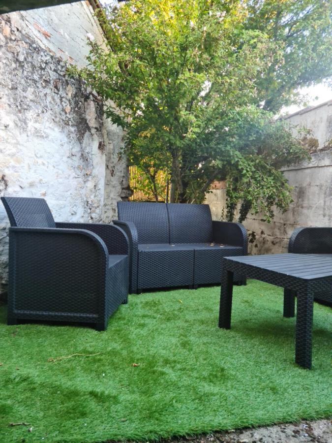 Logement Entier Situe A Taponnat Fleurignac. Zewnętrze zdjęcie